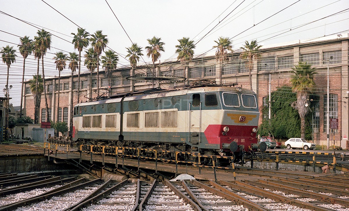 E.656.081 Napoli Sto 10 Ottobre 1981 – il Portale dei Treni