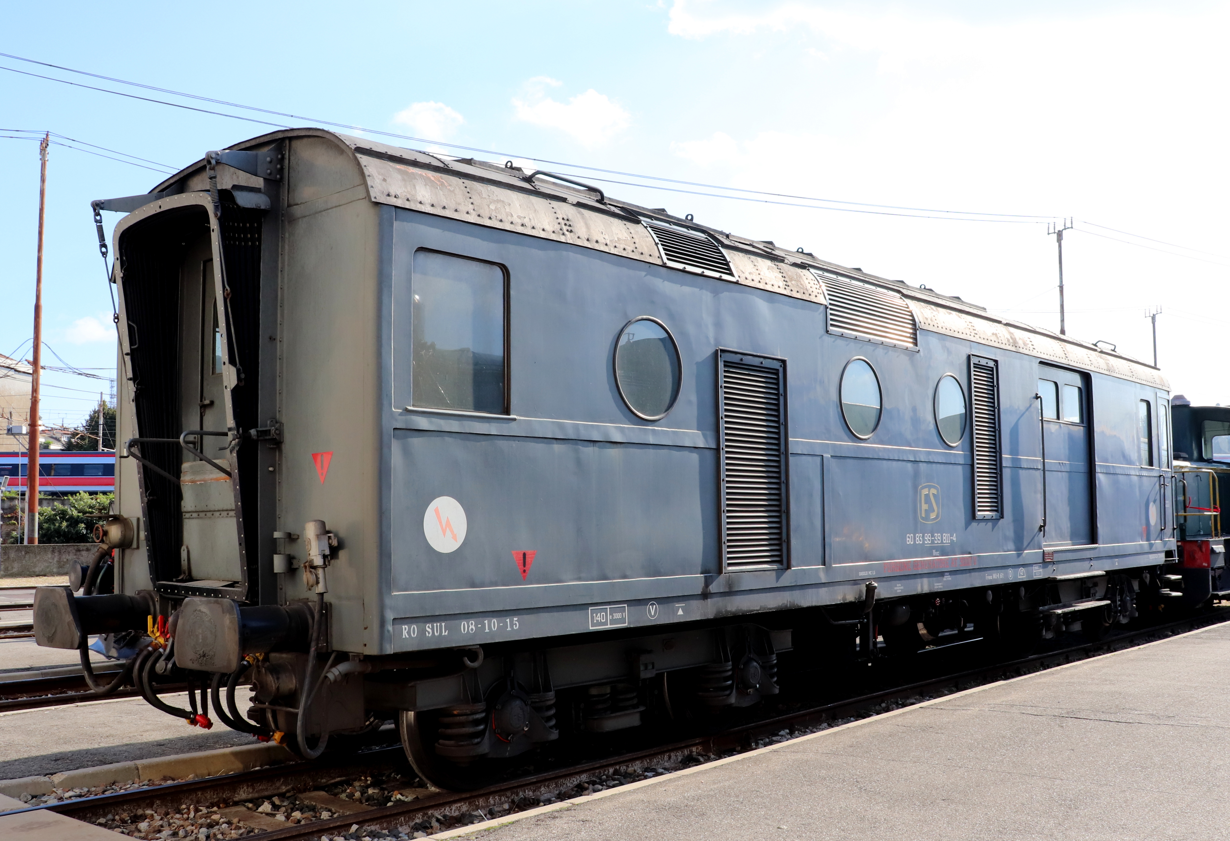 FS 60 83 99 39 811-4 – EX SQUADRA RIALZO MILANO CENTRALE DEPOSITO ...